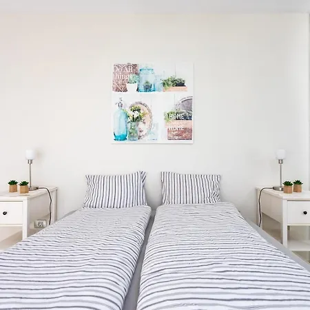 Prime Homes Taoro Attic アパート *